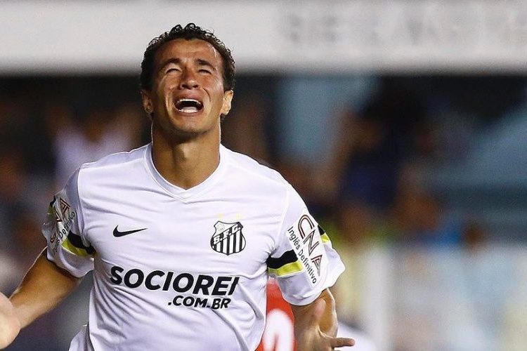Leandro Damião se deu mal com a declaração de pobreza
