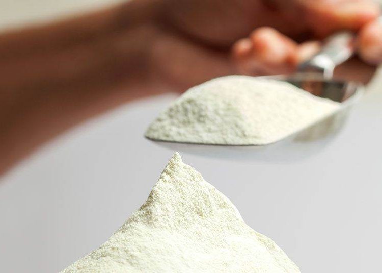 O custo médio mensal de oito caixas do leite especial é de R$ 880