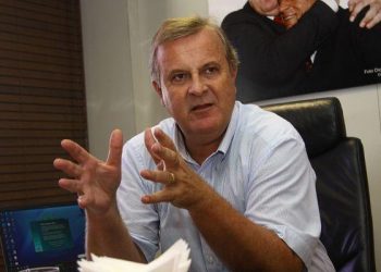 O prefeito Paulo Garcia aparece na lista