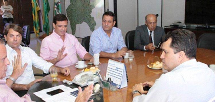 Paulo diz que imprensa inventou briga entre PT e PMDB