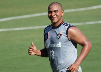 Walter pode reencontrar o técnico Enderson Moreira no Santos