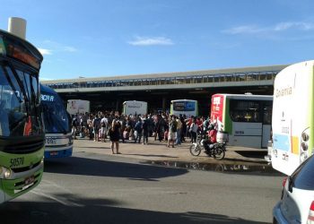 Manifestação no Terminal Praça A (Foto: Divulgação)