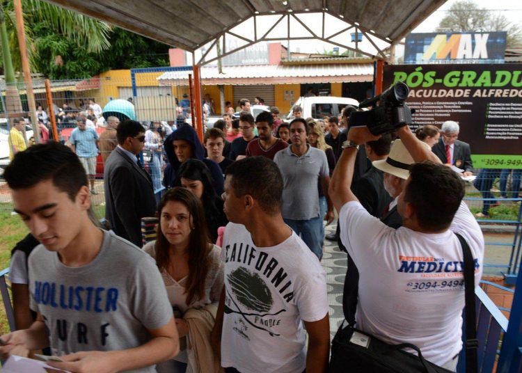 A Faculdade Alfredo Nasser montou grande estrutura tecnológica e de pessoal para garantir a segurança do processo / Foto: Valdemy Teixeira