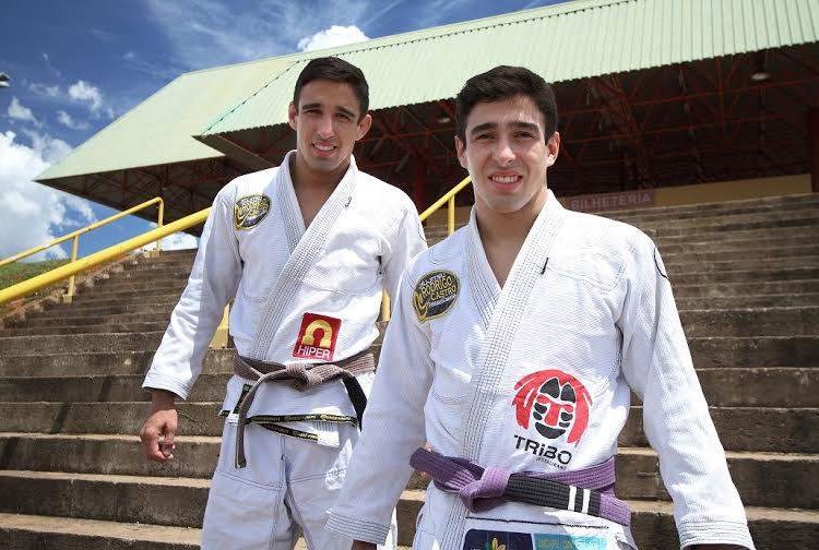 Os atletas já conquistaram dezenas de medalhas em campeonatos regionais e nacionais de Jiu-Jitsu