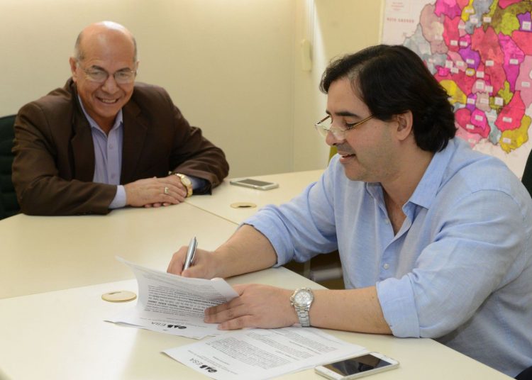 Professor Alcides Ribeiro Filho e Flávio Buonaduce Borges / Foto: Valdemy Teixeira