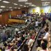 Câmara cheia de servidores assistindo a votação. / Foto: Twitter, Tayrone Di Martino