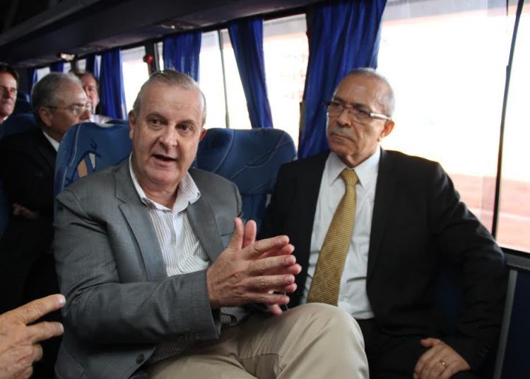Paulo Garcia apresentou o projeto de construção do viaduto para facilitar o acesso ao aeroporto