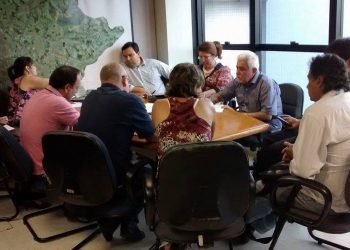 Reunião ente representantes dos sindicatos e do Paço Municipal / Foto: Reprodução Sindsaúde