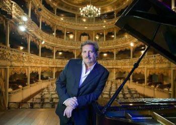 Eduardo Lages faz homenagem às mães em Gioânia / Foto: Divulgação