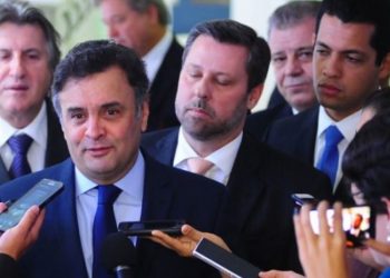 Aécio fala sobre campanha de filiações no Brasil para jornalistas / Foto: Reprodução