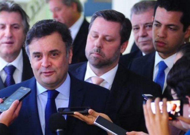 Aécio fala sobre campanha de filiações no Brasil para jornalistas / Foto: Reprodução
