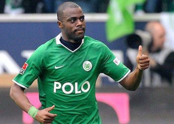 Grafite com a camisa do Wolfsburg, da Alemanha
