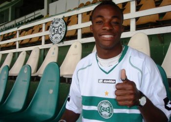 Gerado com a camisa do  Coritiba (Foto: Site Coritiba)