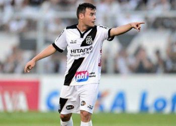 Renato Cajá é o artilheiro do Brasileirão com quatro gols