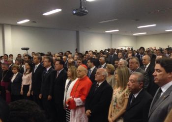 Solenidade teve a presença de várias figuras notáveis (Foto: Divulgação)