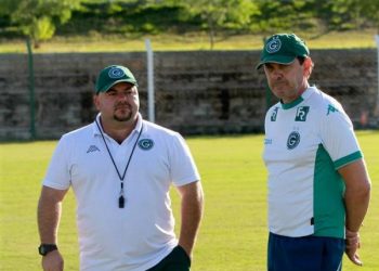 Julinho de Camargo faz sua estreia no Serra Dourada (Foto: Site Goiás)