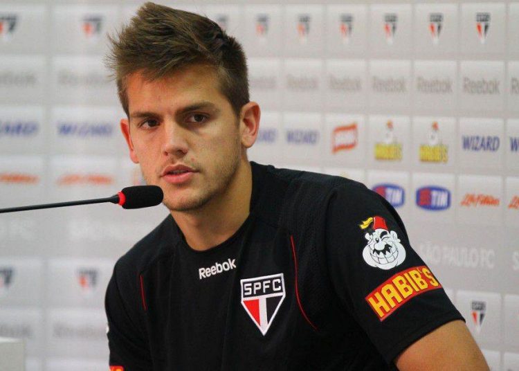 Rafael Toloi já teve uma passagem no futebol europeu, quando defendeu a Roma por empréstimo