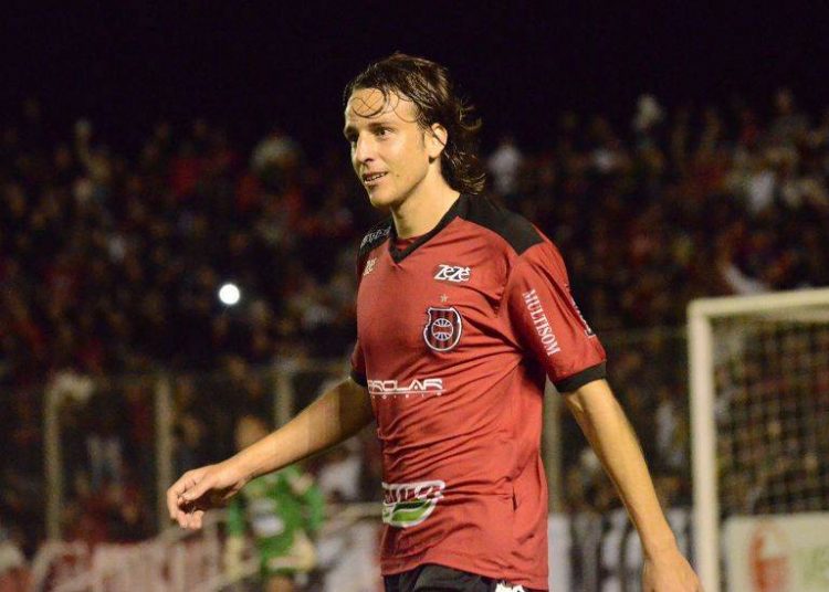 Zotti é o novo reforço do Vila Nova