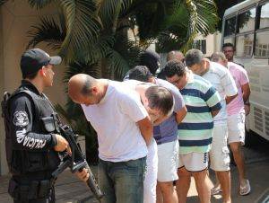 Suspeitos presos na Operação Cyber (Foto: Polícia Civil)
