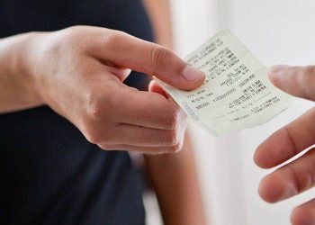 Para acumular 100 pontos e ganhar um cupom, é preciso ter somado R$ 100 em compras (Foto: Reprodução)