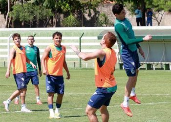Verdão precisa vencer para sair do Z-4 (Foto: site Goiás)