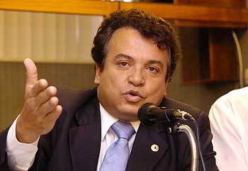 Projeto do deputado Alencar da Silveira ainda vai tramitar na CCJ