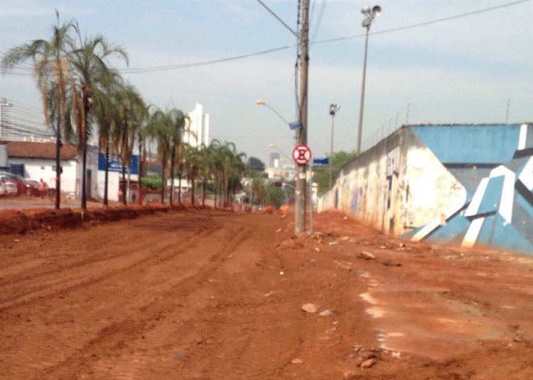 Avenida C-4 (continuação do Corredor T-7). A interdição ocorreu em agosto e a previsão de término era para setembro / Foto: Morgana Kelly