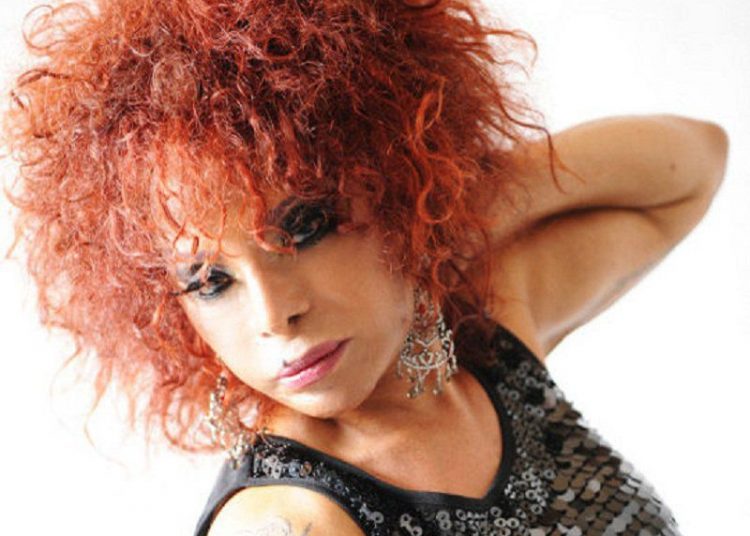 Cantora Elza Soares é opção para a comemoração do aniversário da cidade (Foto: Divulgação)