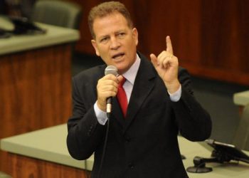Na foto Major Araújo