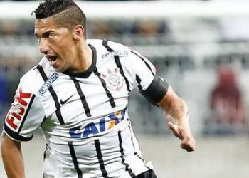 Ralf tenta renovar com o Timão