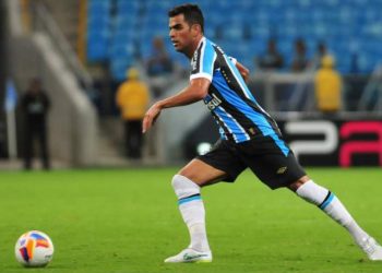 Maicon está emprestado ao Grêmio
