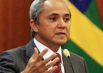 Bittencourt discursa na Câmara (Foto: Divulgação)