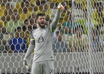 Alisson é o titular do time de Dunga