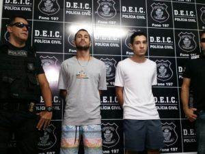 Suspeitos apresentados na Deic (Foto: Divulgação Polícia Civil)