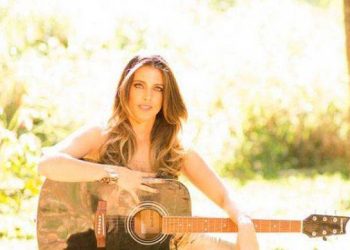 Cantora goiana Maíra Lemos anima Carnaval na cidade (Foto: Divulgação)