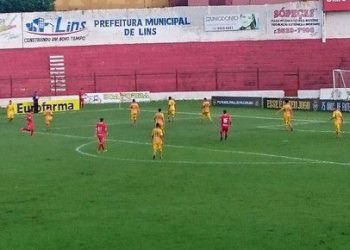 Foi a primeira derrota do sub-20 do Vila depois de 31 partidas (Foto: Reprodução)
