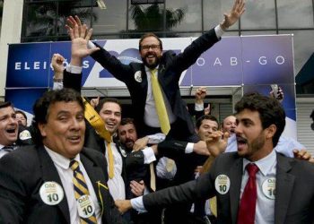 Apesar da cerimônia de diplomação da nova diretoria eleita continuar marcada para esta terça-feira, 26, na segunda, 25, a juíza declarou inelegível a chapa vencedora, a OAB que Queremos
