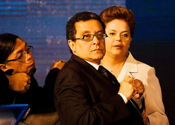 Marqueteiro João Santana e presidente Dilma Rousseff durante campanha eleitoral de 2010 (Foto: Reprodução)