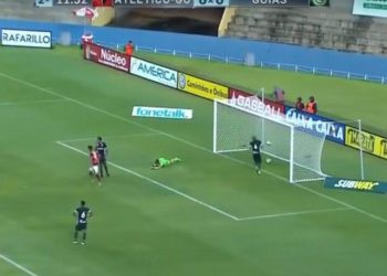 Gol do Atlético no Renan