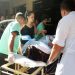 Mulher dá à luz em frente à Santa Casa de Goiânia (Foto: Reprodução/Leitor)