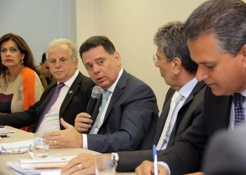 Governador Marconi esteve hoje na sede do Sebrae Goiás. Ele afirmou que o governo desenvolve ações importantes com o Sebrae que alavancam a economia goiana / Foto: Marco Monteiro