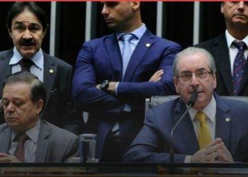 A sessão de  foi aberta às 14h pelo presidente da Câmara, Eduardo Cunha (PMDB-RJ). Após manifestações do relator da Comissão Especial do Impeachment, deputado Jovair Arantes (PTB-GO), - See more at: https://admin.folhaz.com.br/?post_type=politica&p=29025&preview=true#sthash.B5zQSgus.dpuf