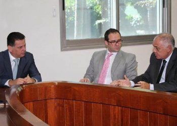Solenidade marcou encontro entre representantes da OAB e do Governo do Estado (Foto: Divulgação/OAB-GO)