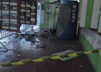 Caixa eletrônico explodido em Pirenópolis (Foto: Reprodução)