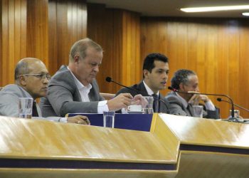 Vereador cobrou esclarecimentos do prefeito (Foto: Reprodução)