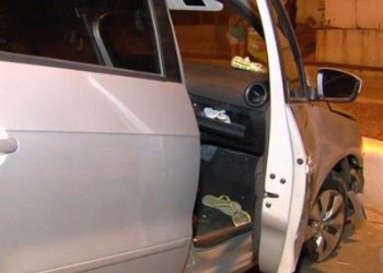 Casal é baleado dentro de carro na Avenida 87, no Setor Sul, em Goiânia (Foto: Reprodução/ TV Anhanguera)