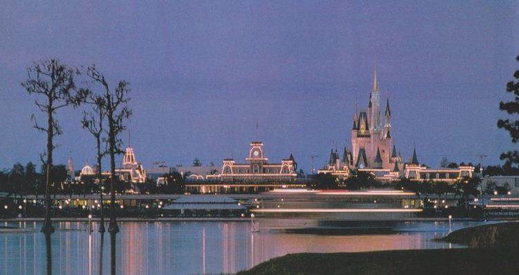 Lago artificial, Seven Seas fica bem próximo do parque da Disney Magic Kingdom (Foto: Reprodução)