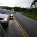 carro farol aceso