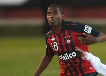 Patrick Leonardo tem 26 anos e joga no ataque (Foto: Reprodução)