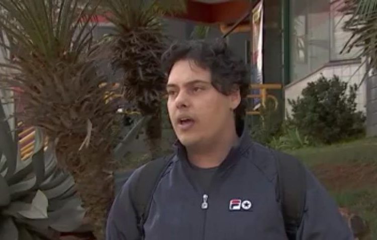 Estudante levou soco no meio da aula (Foto: Reprodução/TV Anhanguera)